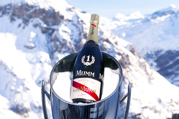 Tickets now on sale for a unique evening with MUMM Champagne and Land Rover at the RGS