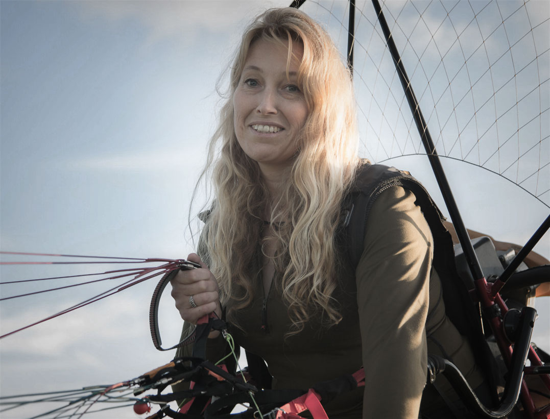 Sacha Dench will fly from Russia to the UK by paramotor