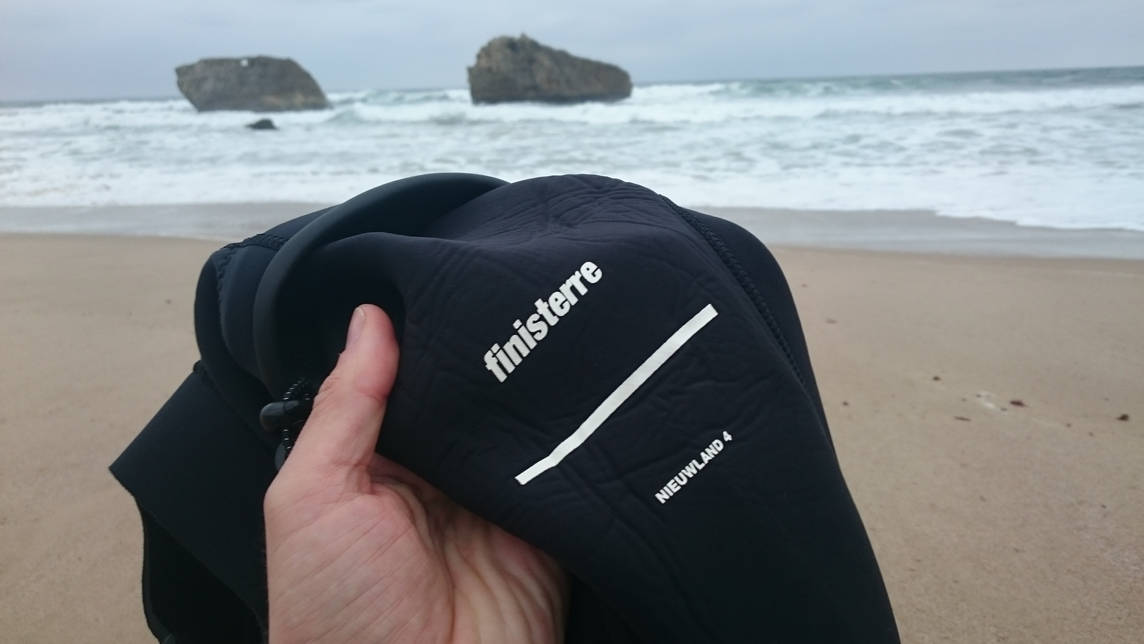 Finisterre nieuwland 4 wetsuit review