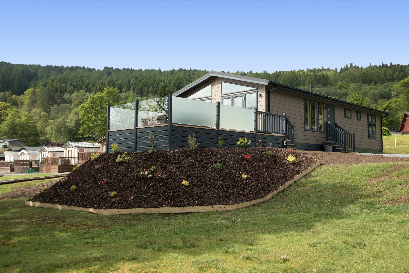 Water sports retreat on the banks of Loch Lomond