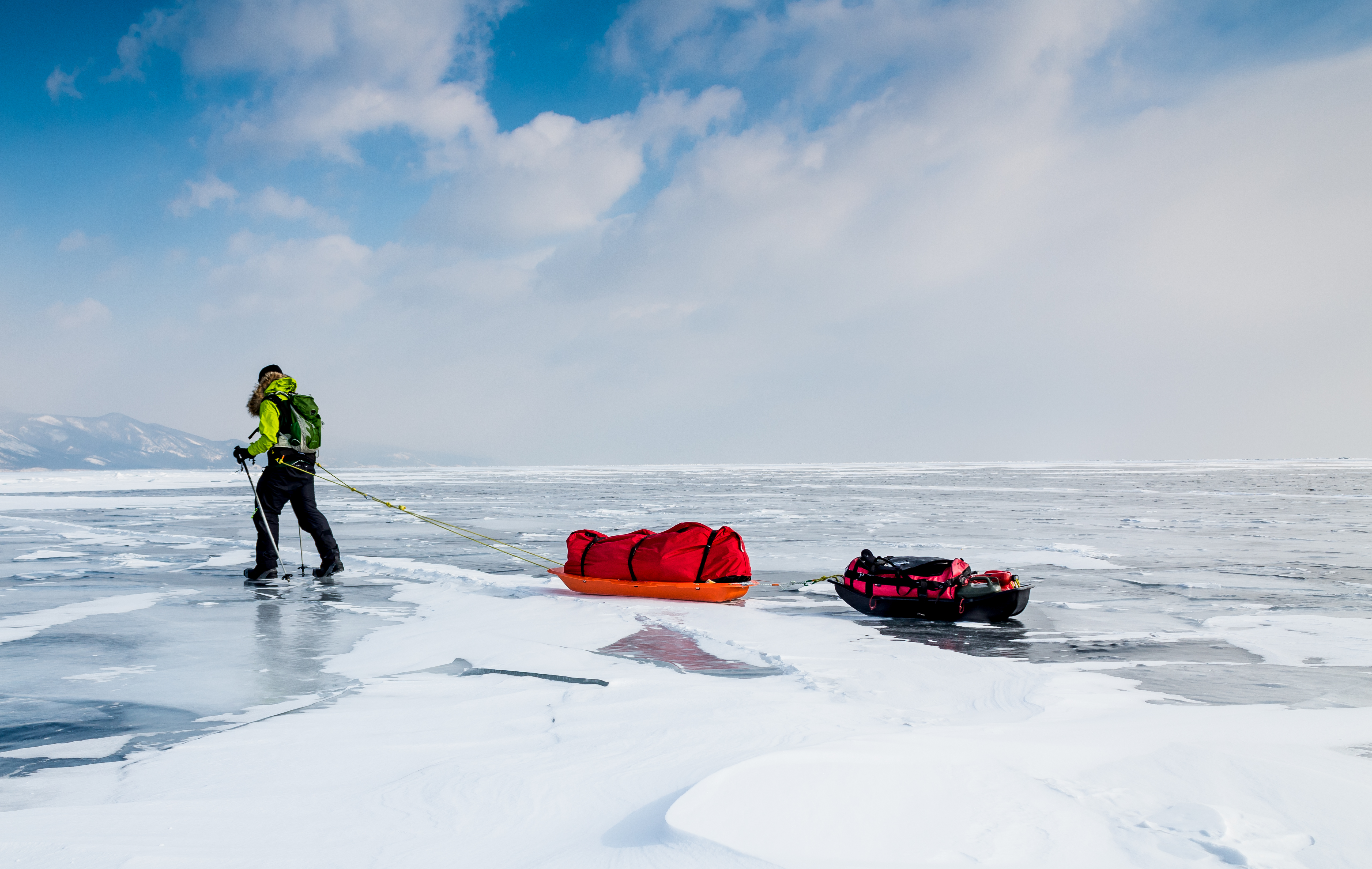 British pair walk 634 km across Lake Baikal in 19 days