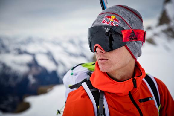 New lightweight ski goggles from adidas