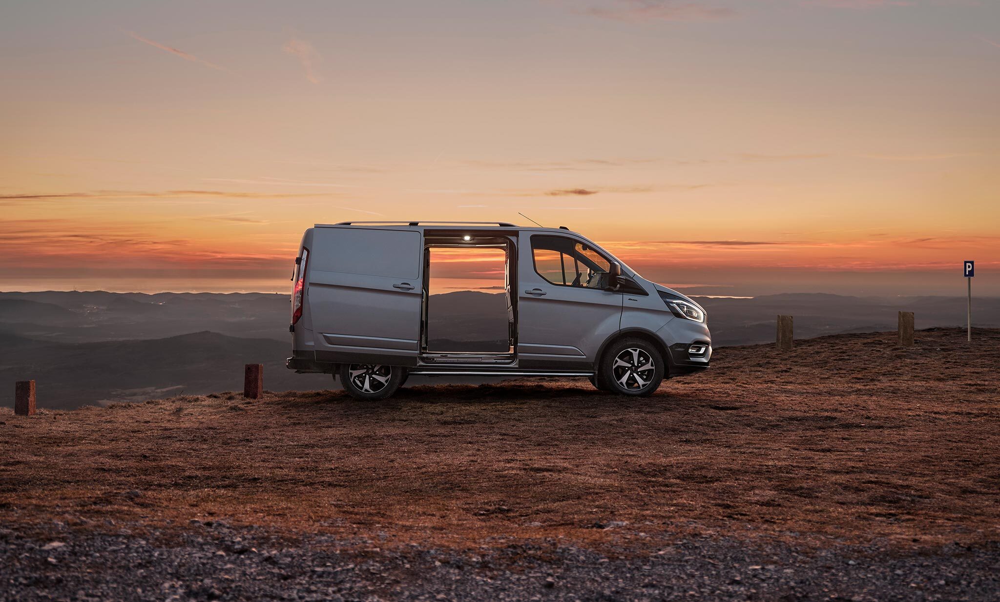 New Transit Custom Active paves the way for van life