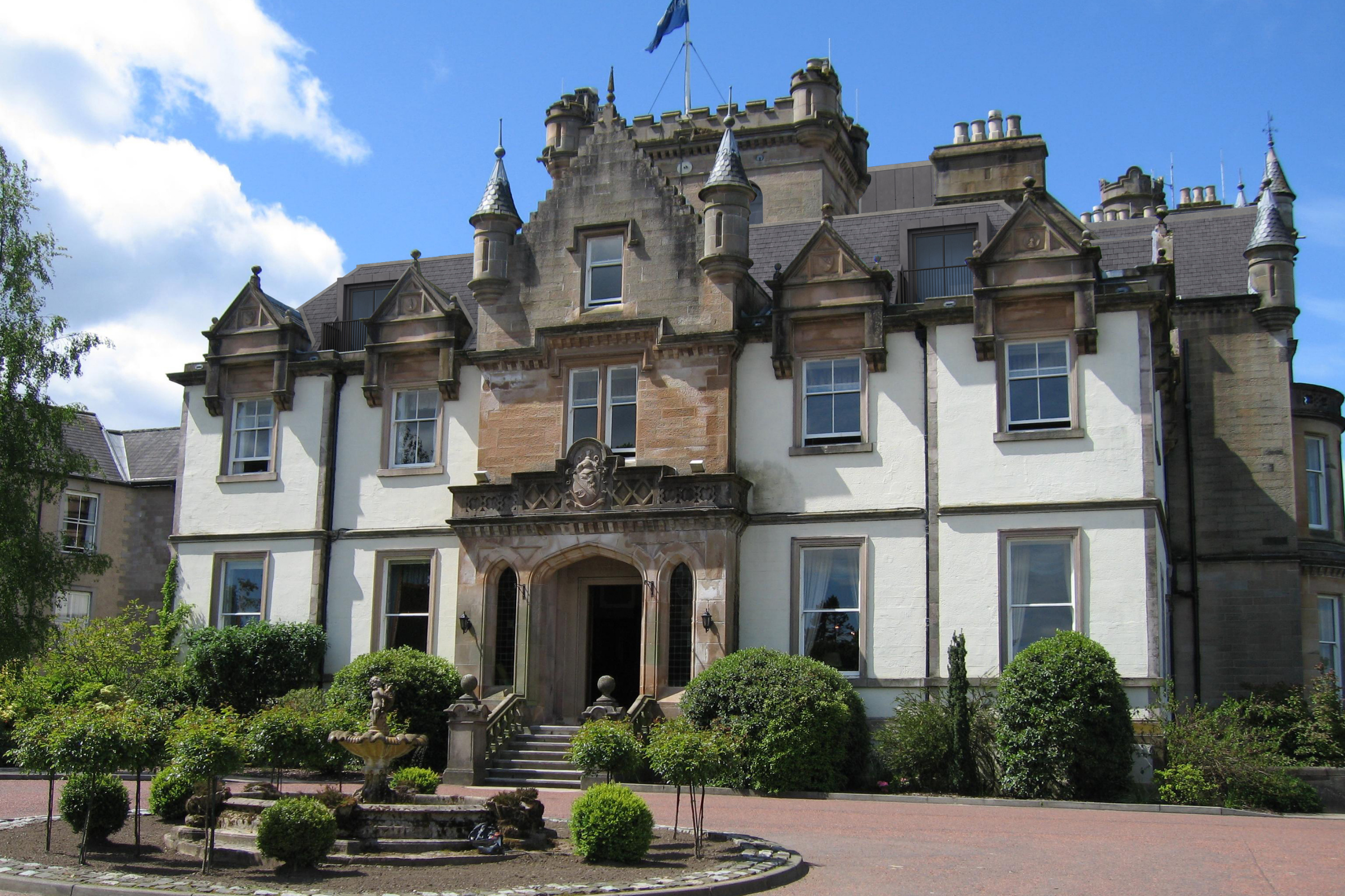 Cameron House hotel re-opens after a 3-year restoration
